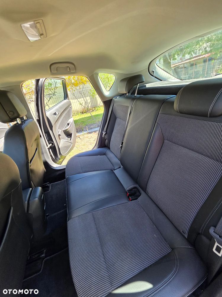 Opel Astra 1.6 - 12