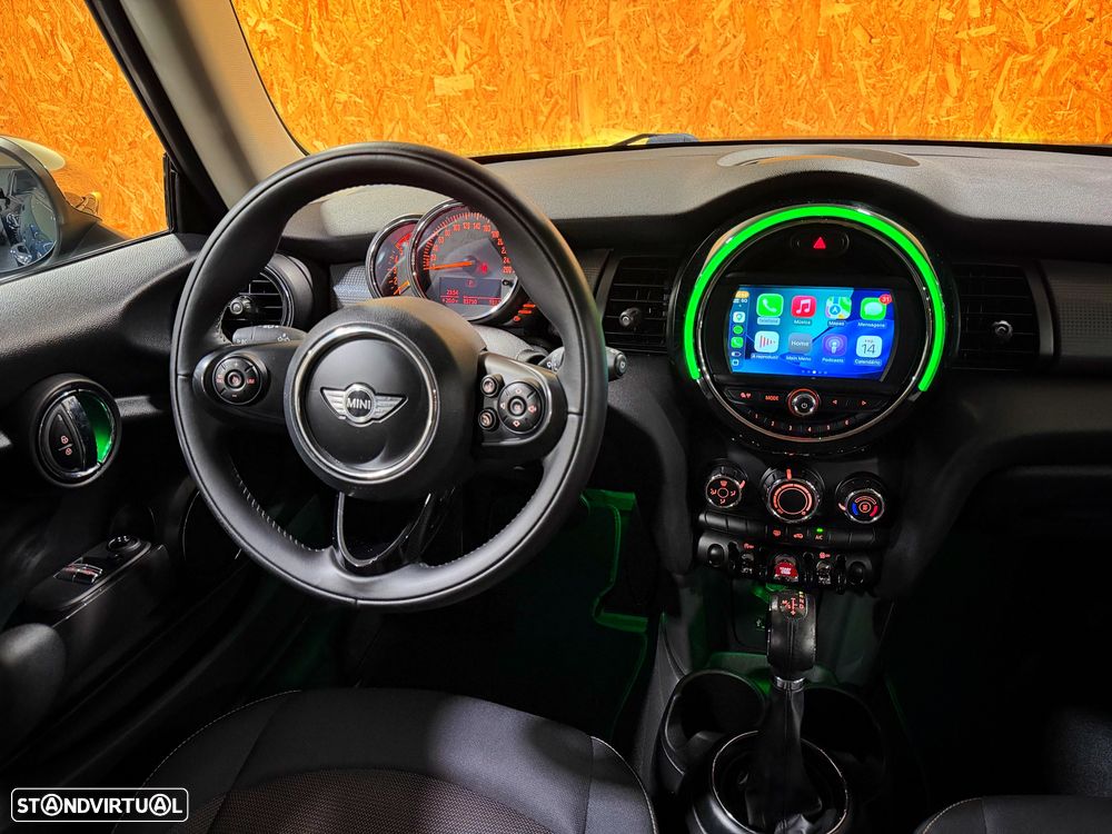 MINI 3 Portas Cooper D Aut. - 13