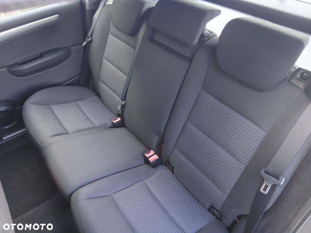 Mercedes-Benz Klasa B 150 BlueEFFICIENCY - 33