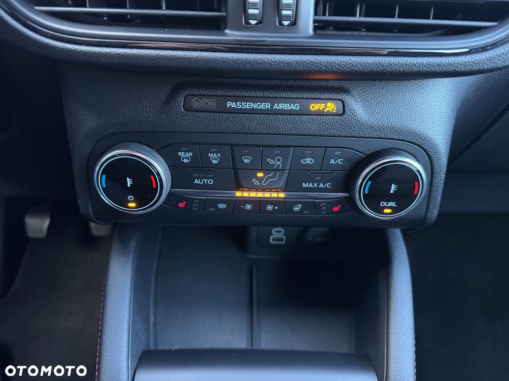 Ford Kuga 1.5 EcoBoost ST-LINE - 23