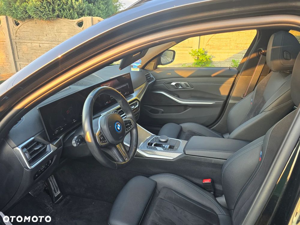 BMW Seria 3 320e M Sport - 3