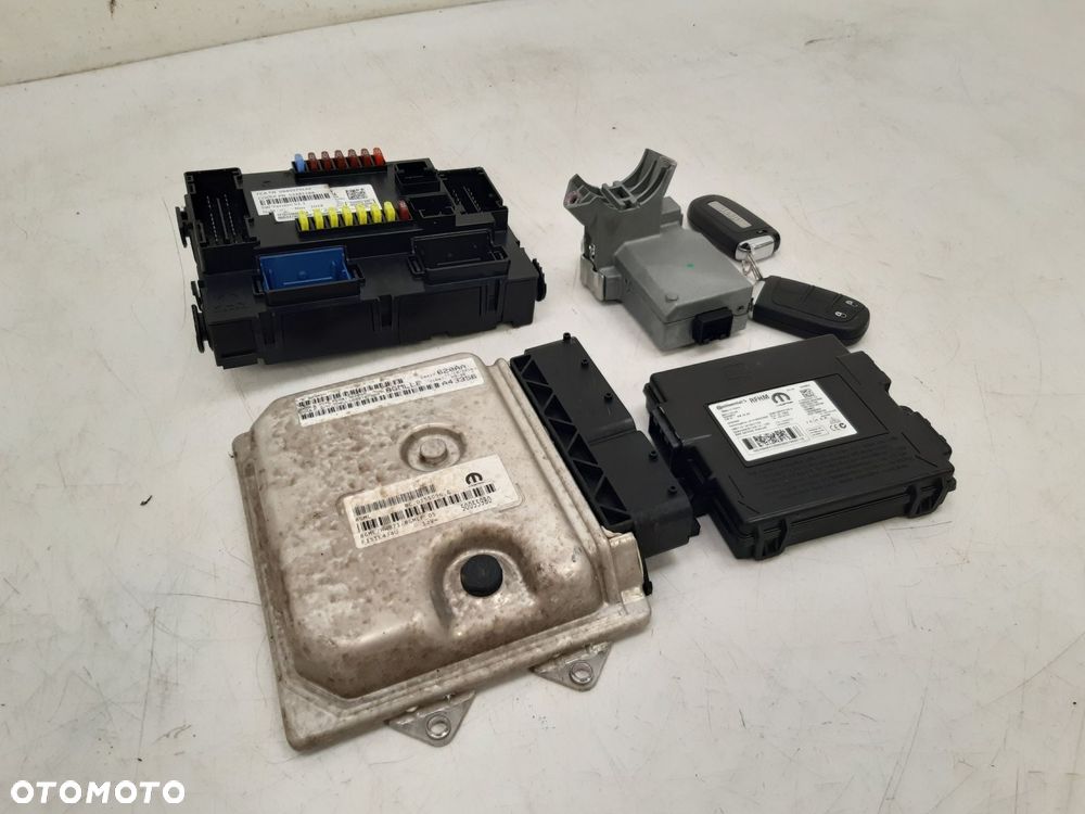 Komputer sterownik silnika zestaw Jeep Compass II 1.4 MultiAir 68417620AA - 2