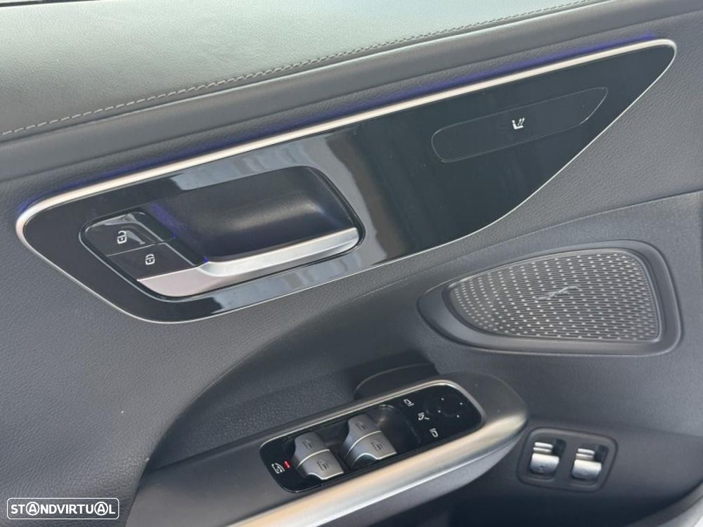 Mercedes-Benz C 300 e AMG Line - 5