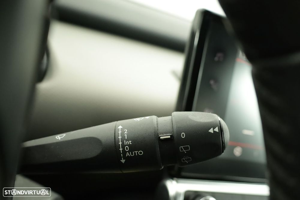 Citroën C4 Cactus 1.2 PureTech Shine EAT6 - 17