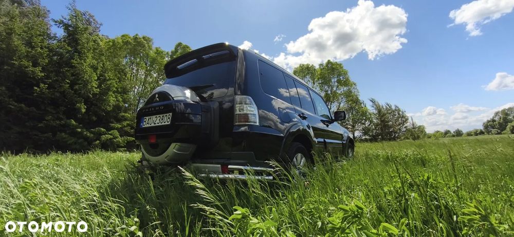 Mitsubishi Pajero - 9