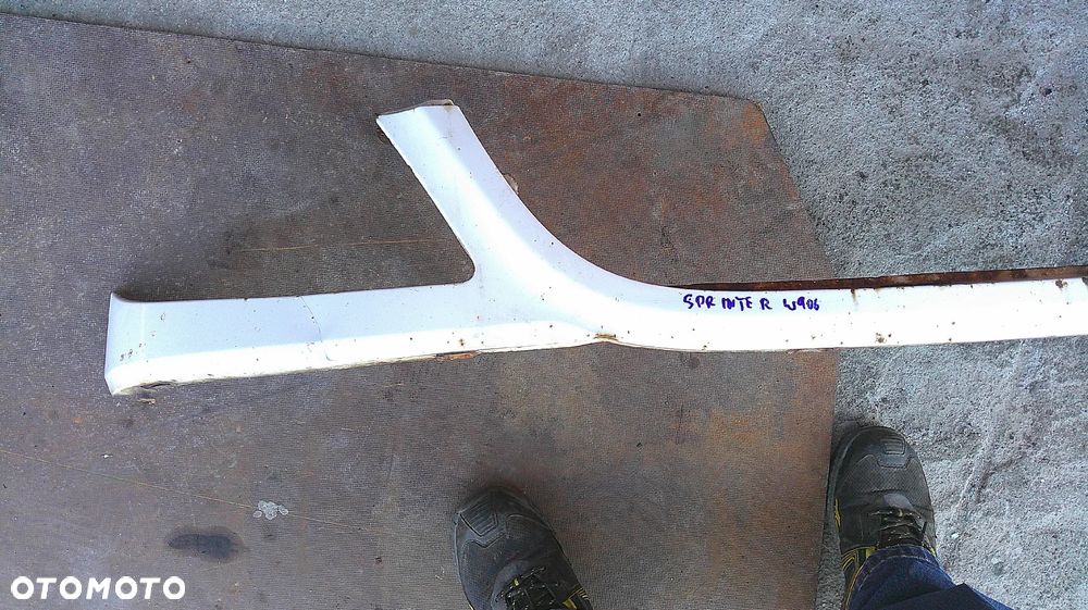 MERCEDES SPRINTER 906 ATRAPA GRILL LISTWA POD ZDERZAK - 2