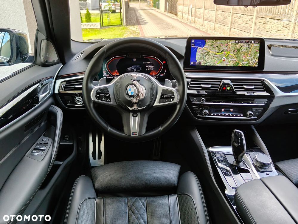 BMW Seria 5 540i xDrive mHEV M Sport sport - 36