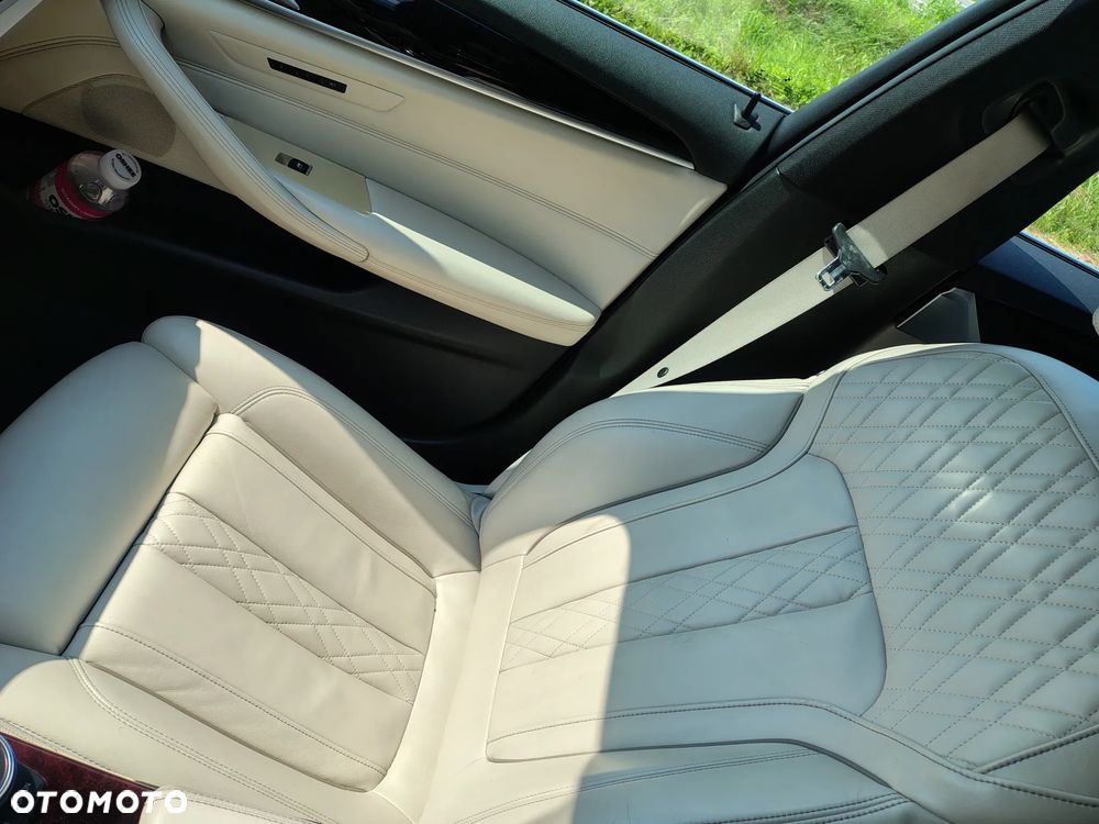 BMW Seria 5 - 16