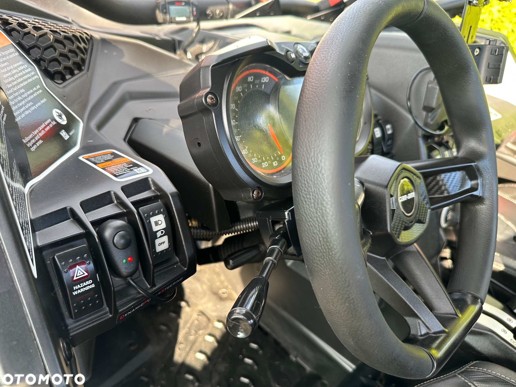 Can-Am Maverick - 10