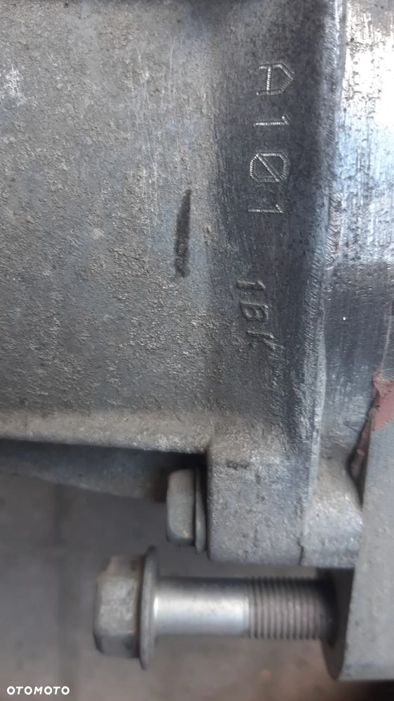 Dyfer tył TOYOTA  RAV4 III 2.2 D4D   07R - 6