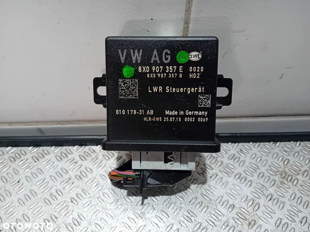 moduł świateł sterownik Audi Q3 2015 8X0907357E - 1