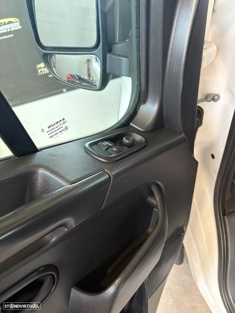 Opel Movano 2.3 130cv Basculante - 14