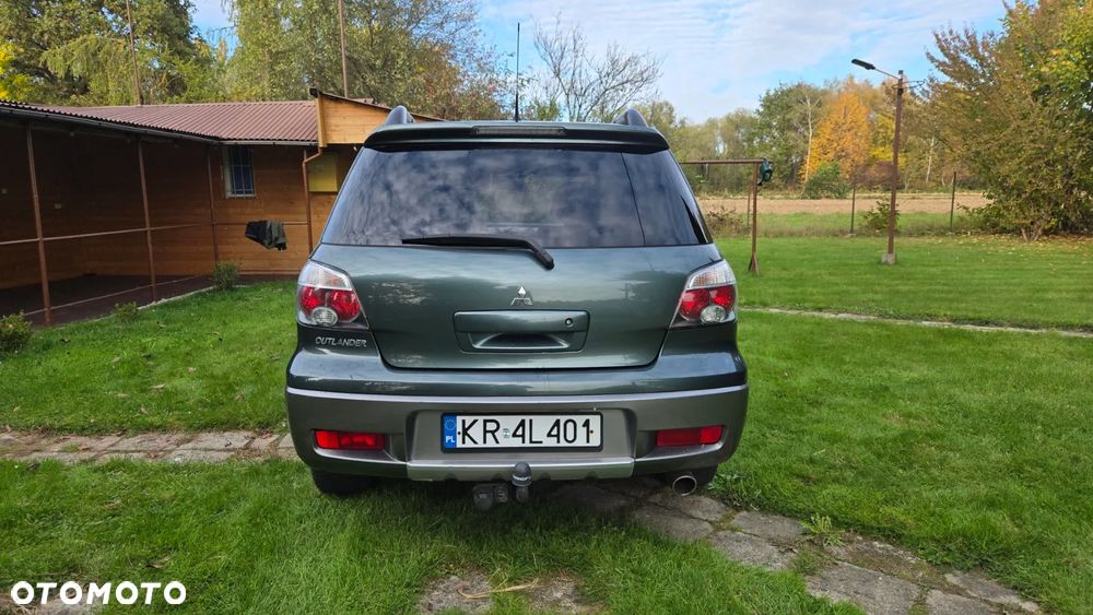 Mitsubishi Outlander 2006 photo 5