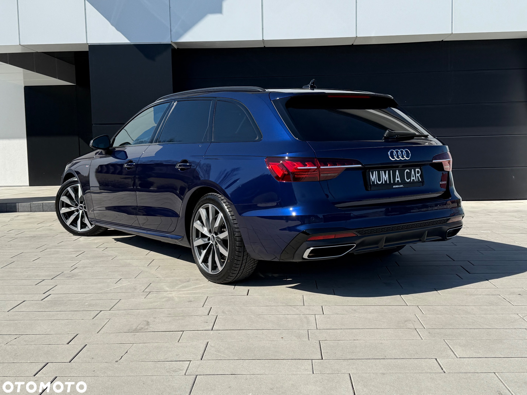 Audi A4 40 TDI quattro S tronic S line - 27