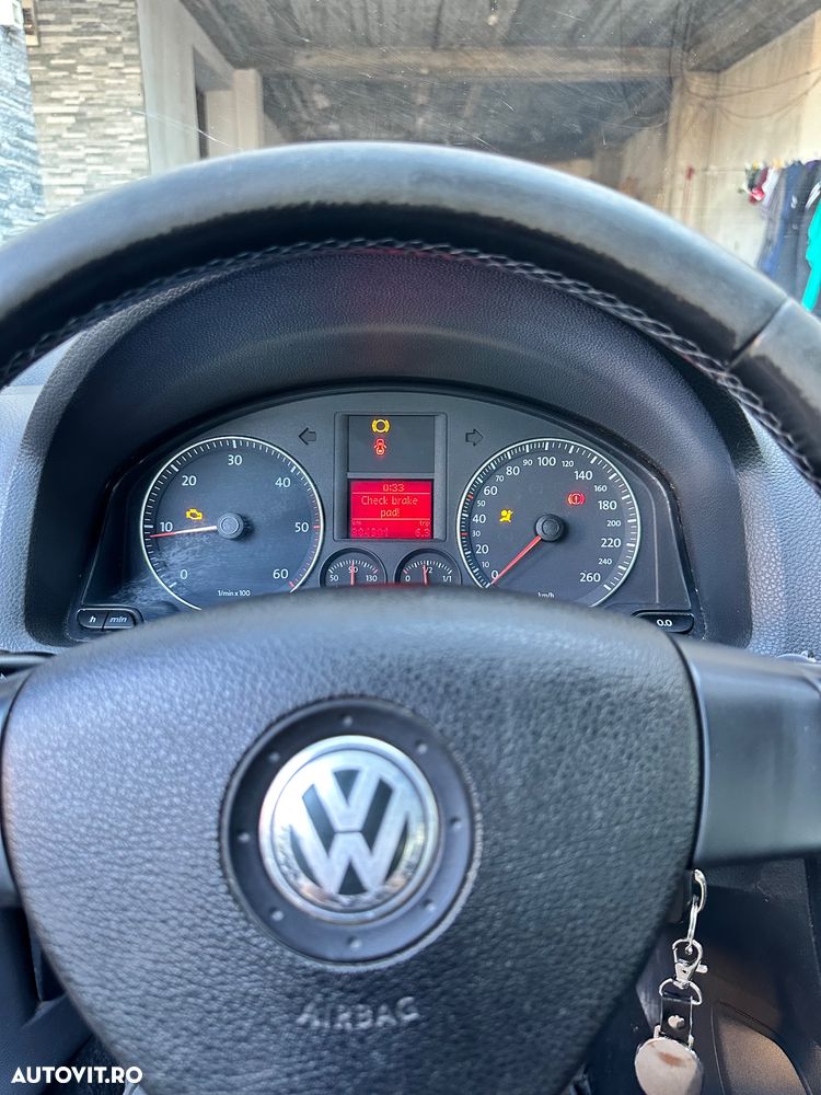 Volkswagen Golf 1.9 TDI Trendline DPF - 6