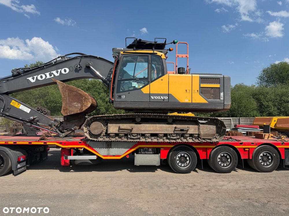 Volvo EC 220 EL - 2