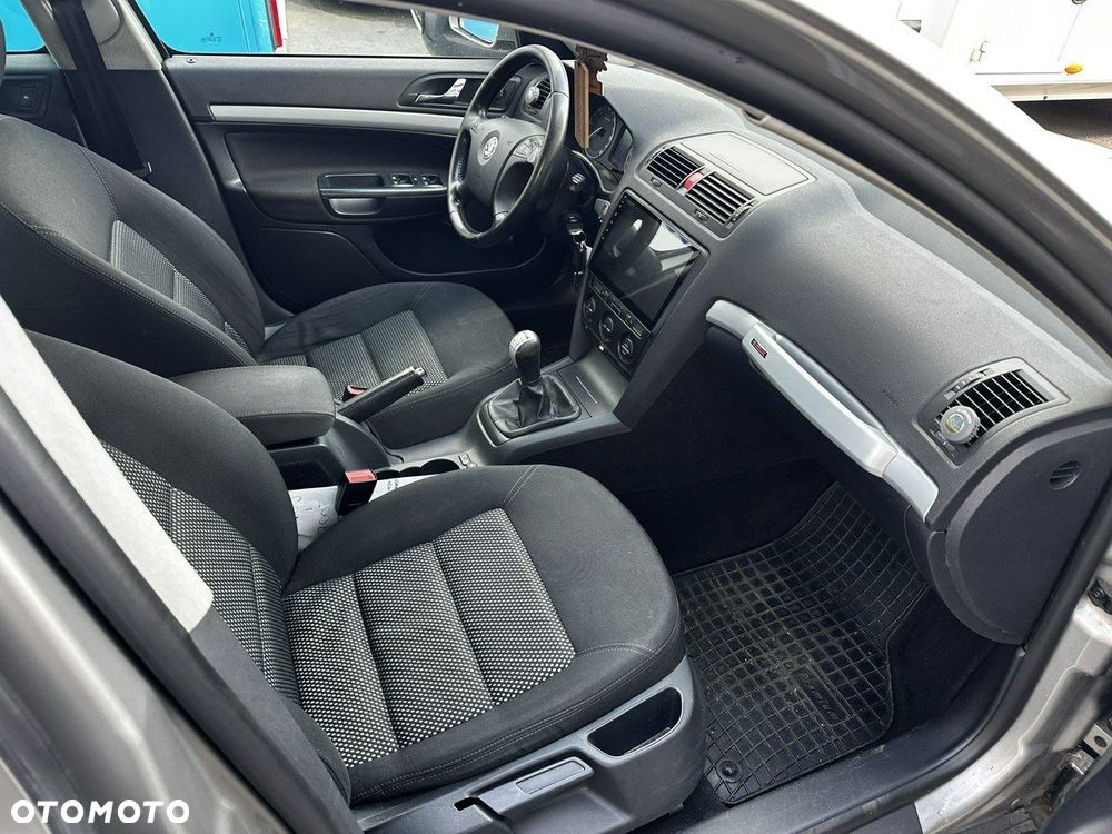 Skoda Octavia 2.0 TDI DPF 4x4 Scout - 15