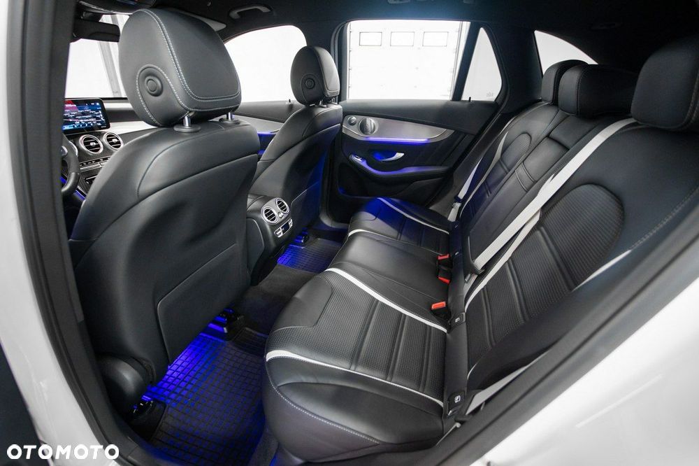 Mercedes-Benz GLC - 24