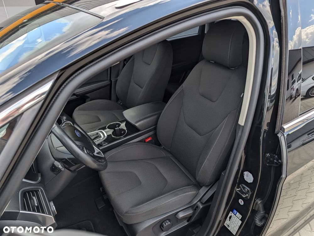Ford S-Max 2.0 TDCi Titanium PowerShift - 34