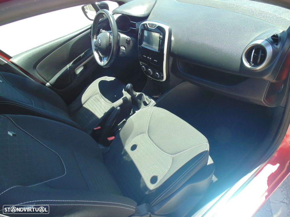 Renault Clio Sport Tourer 1.5 dCi Limited - 17