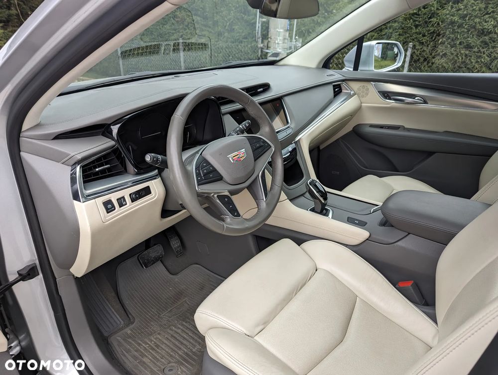 Cadillac XT5 - 7