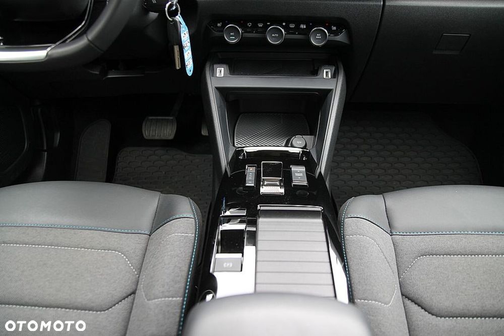 Citroën C4X 1.2 PureTech Plus S&S EAT8 - 29
