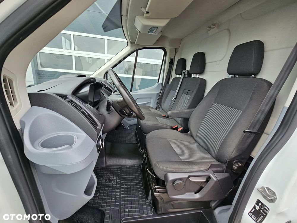 Ford Transit - 13