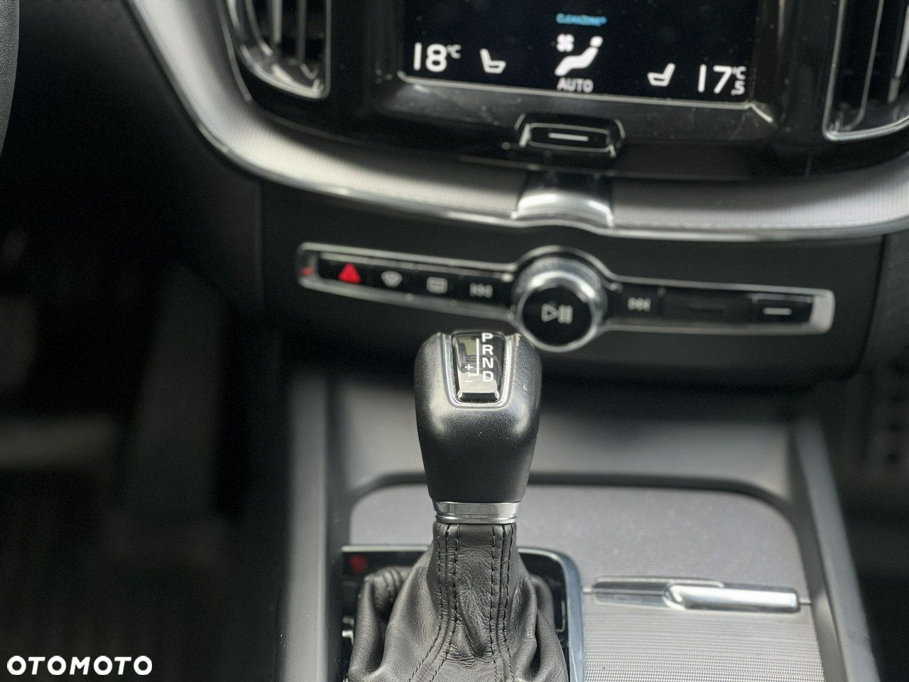 Volvo XC 60 D5 AWD Inscription - 19