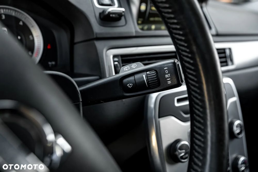 Volvo V70 D5 AWD Geartronic Edition Pro - 28