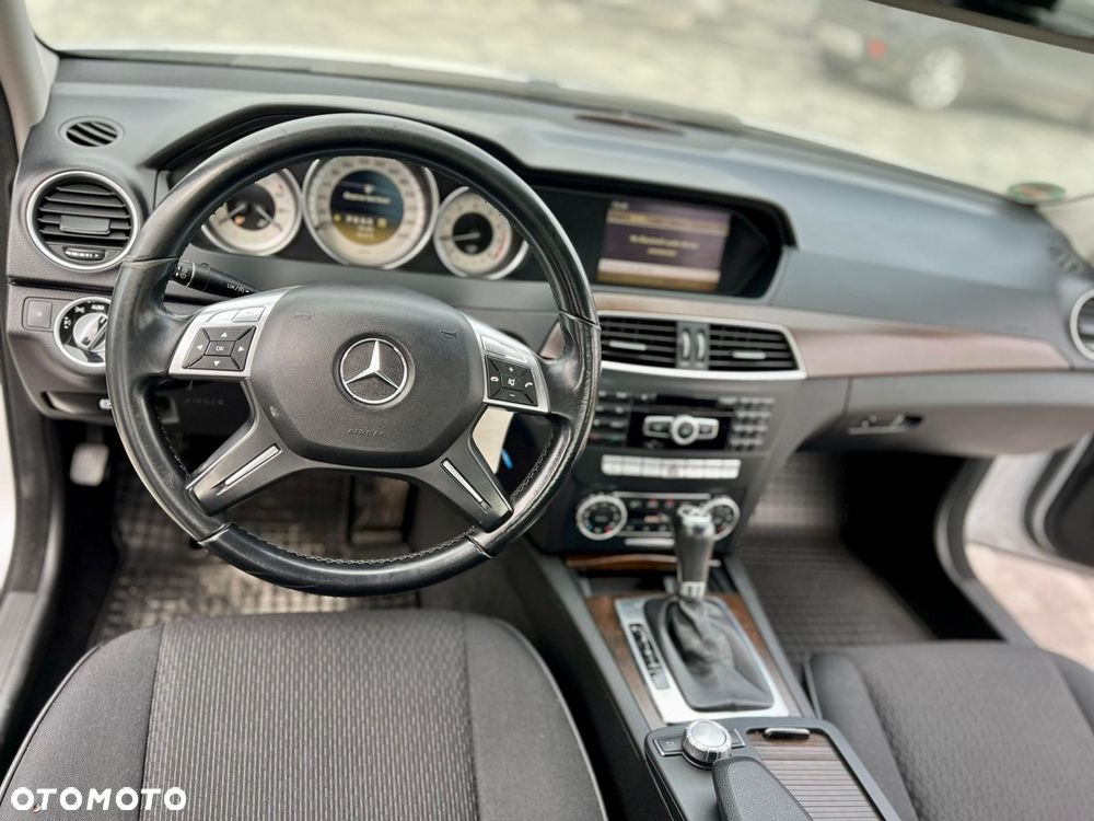 Mercedes-Benz Klasa C - 33