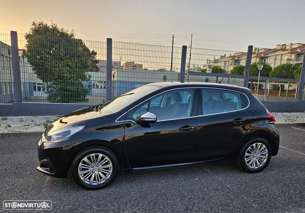 Peugeot 208 1.2 PureTech Allure - 14