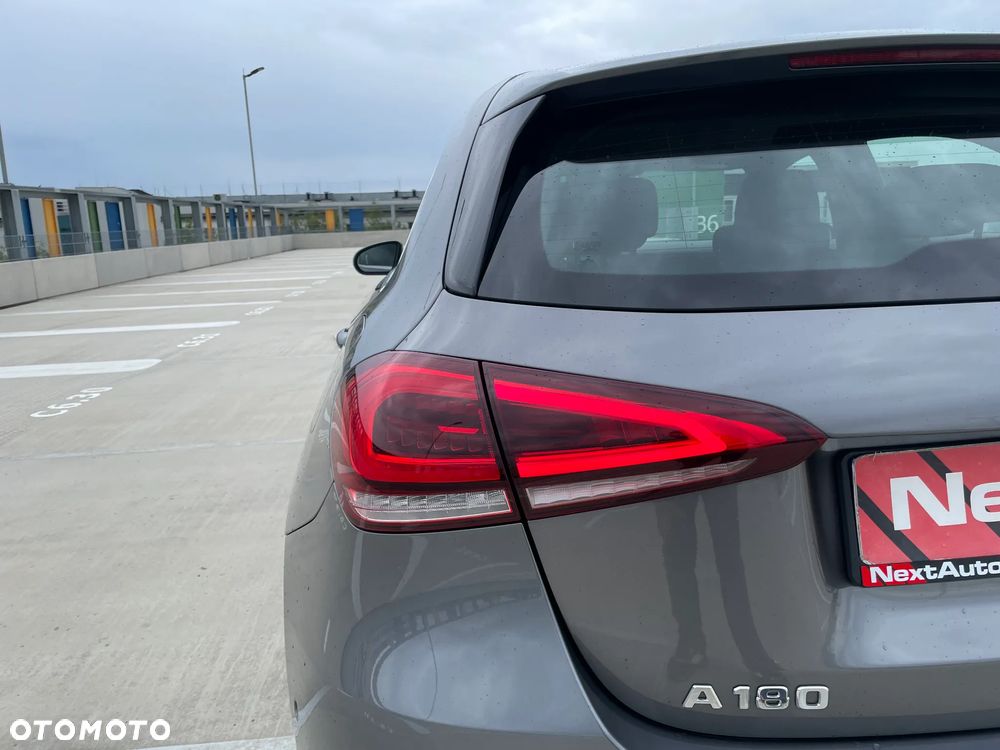 Mercedes-Benz Klasa A 180 Progressive 7G-DCT - 17