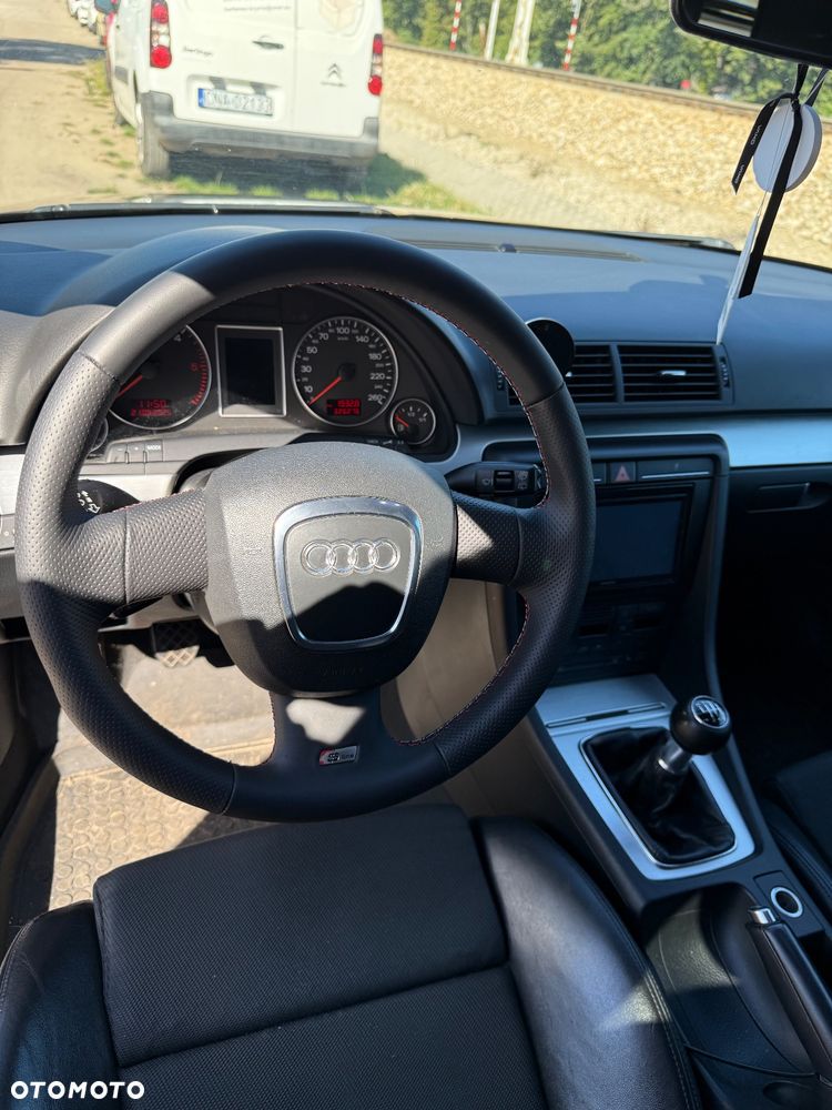 Audi A4 - 4