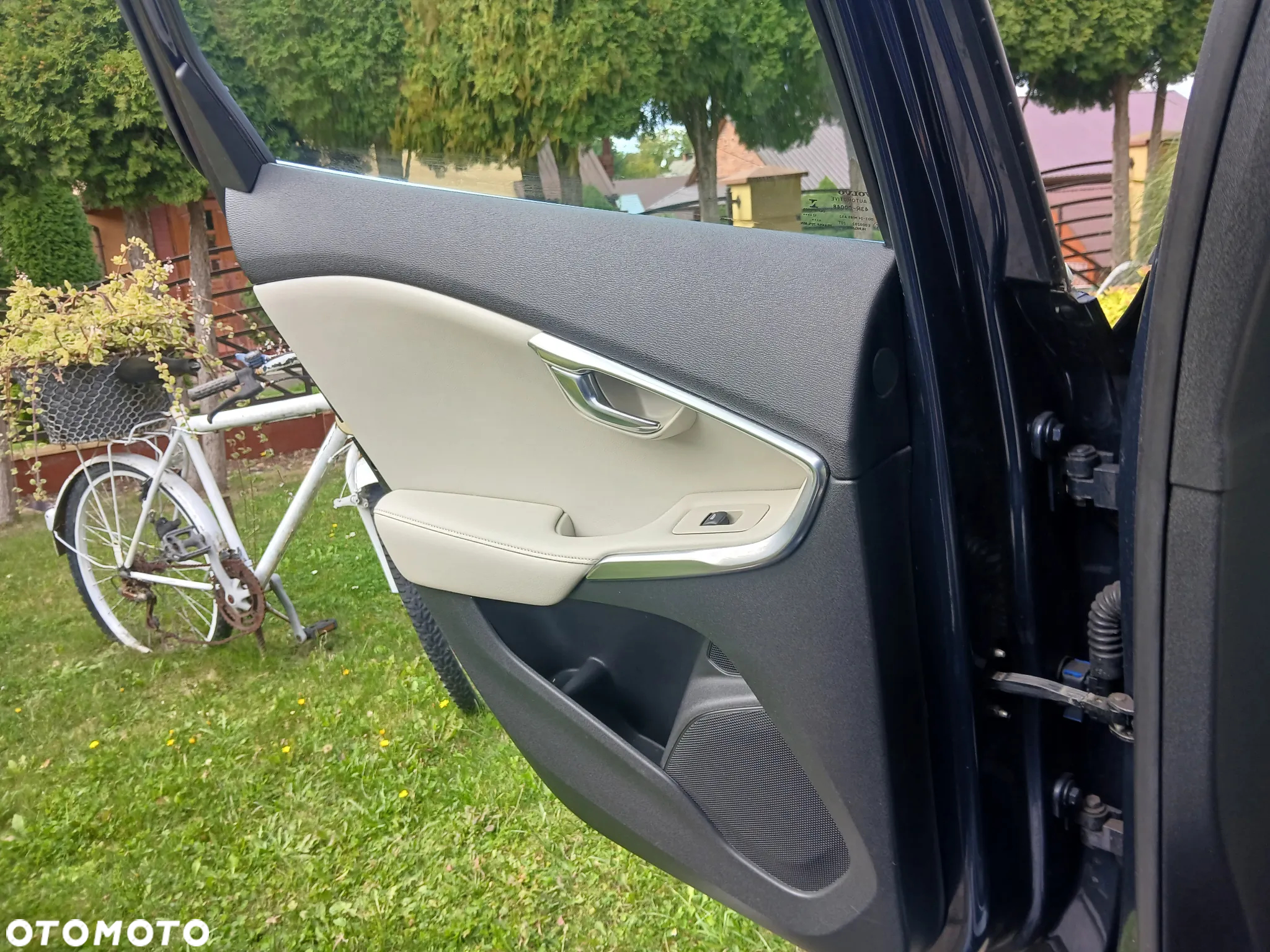 Volvo V40 D2 Summum - 12