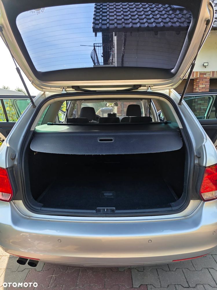 Volkswagen Golf VI 2.0 TDI Comfortline - 9