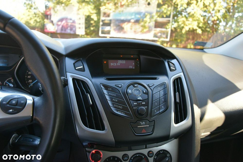 Ford Focus - 10