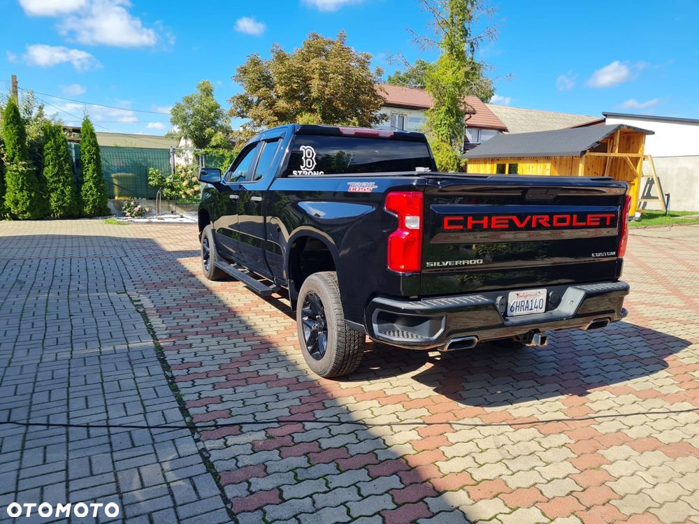 Chevrolet Silverado - 6