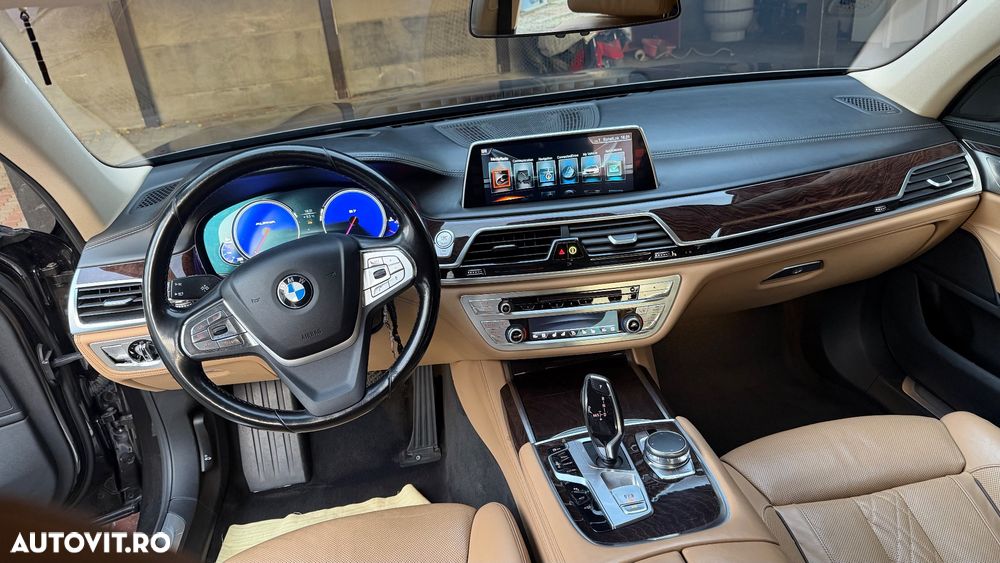 BMW Seria 7 740d xDrive - 8