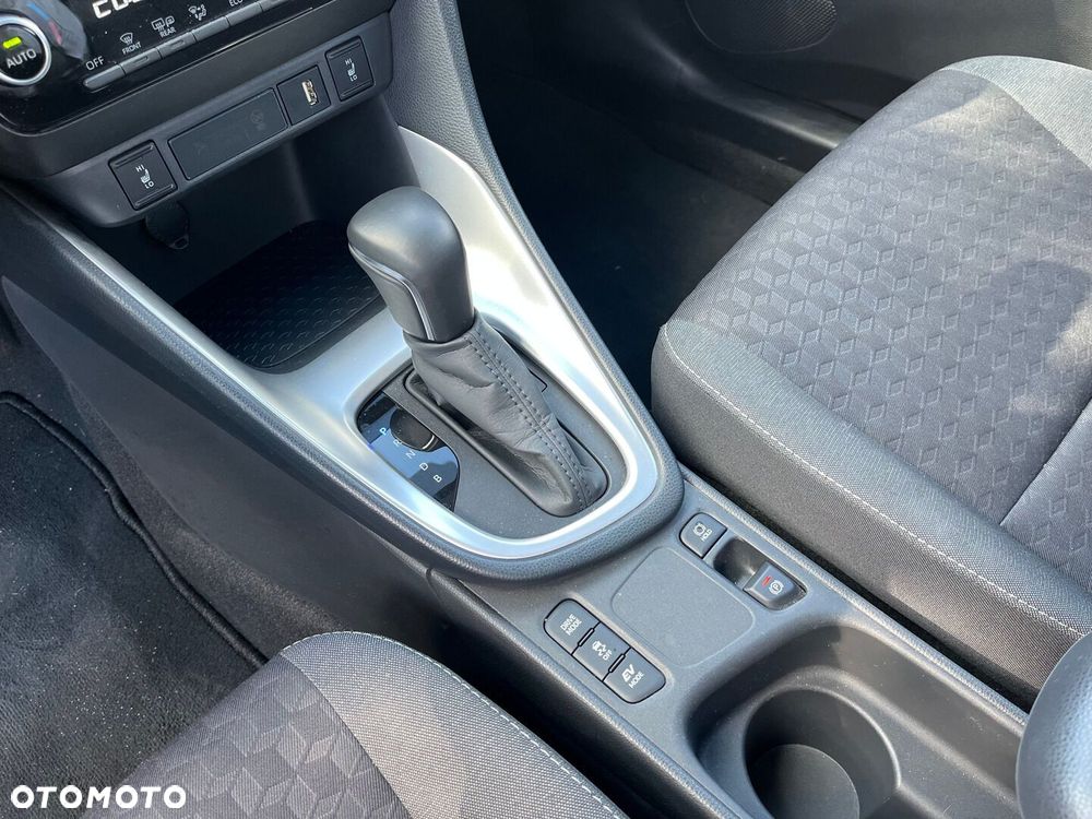 Toyota Yaris - 16