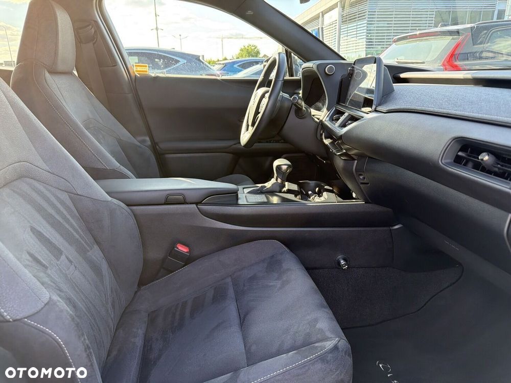Lexus UX 250h GPF Business 2WD - 16