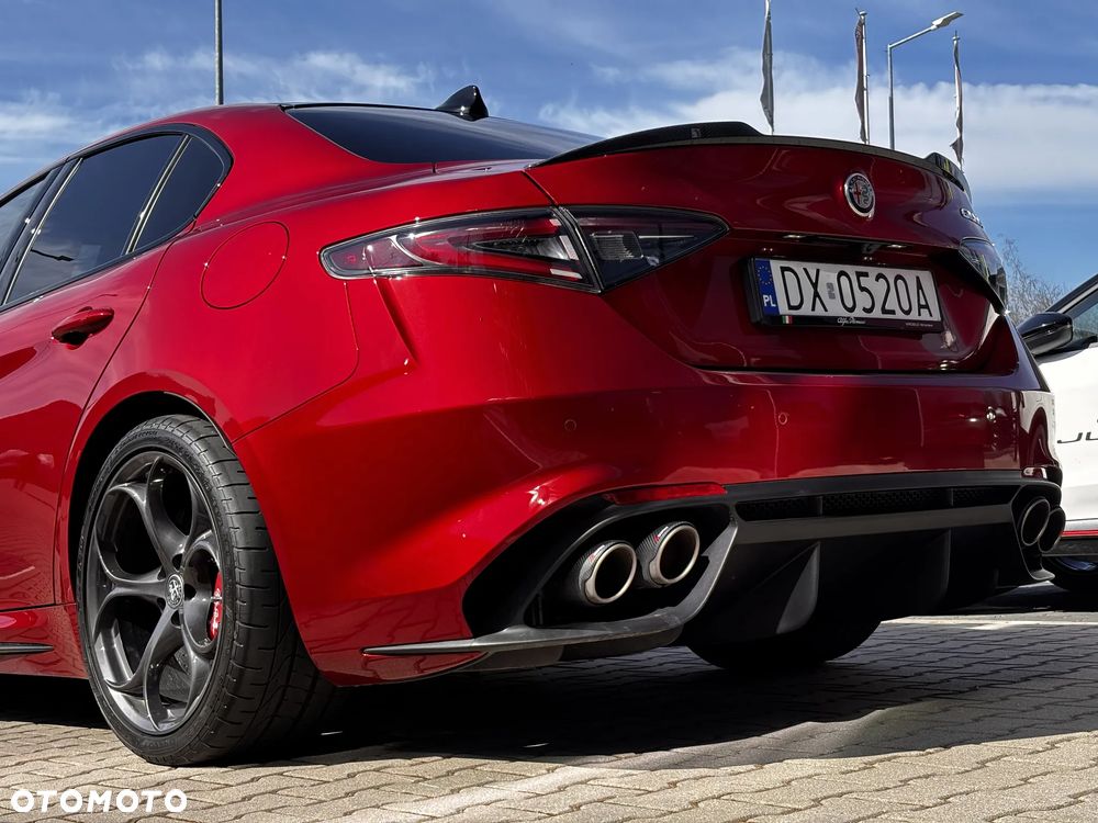 Alfa Romeo Giulia - 5