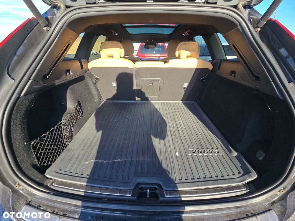 Volvo XC 60 T5 AWD Inscription - 16