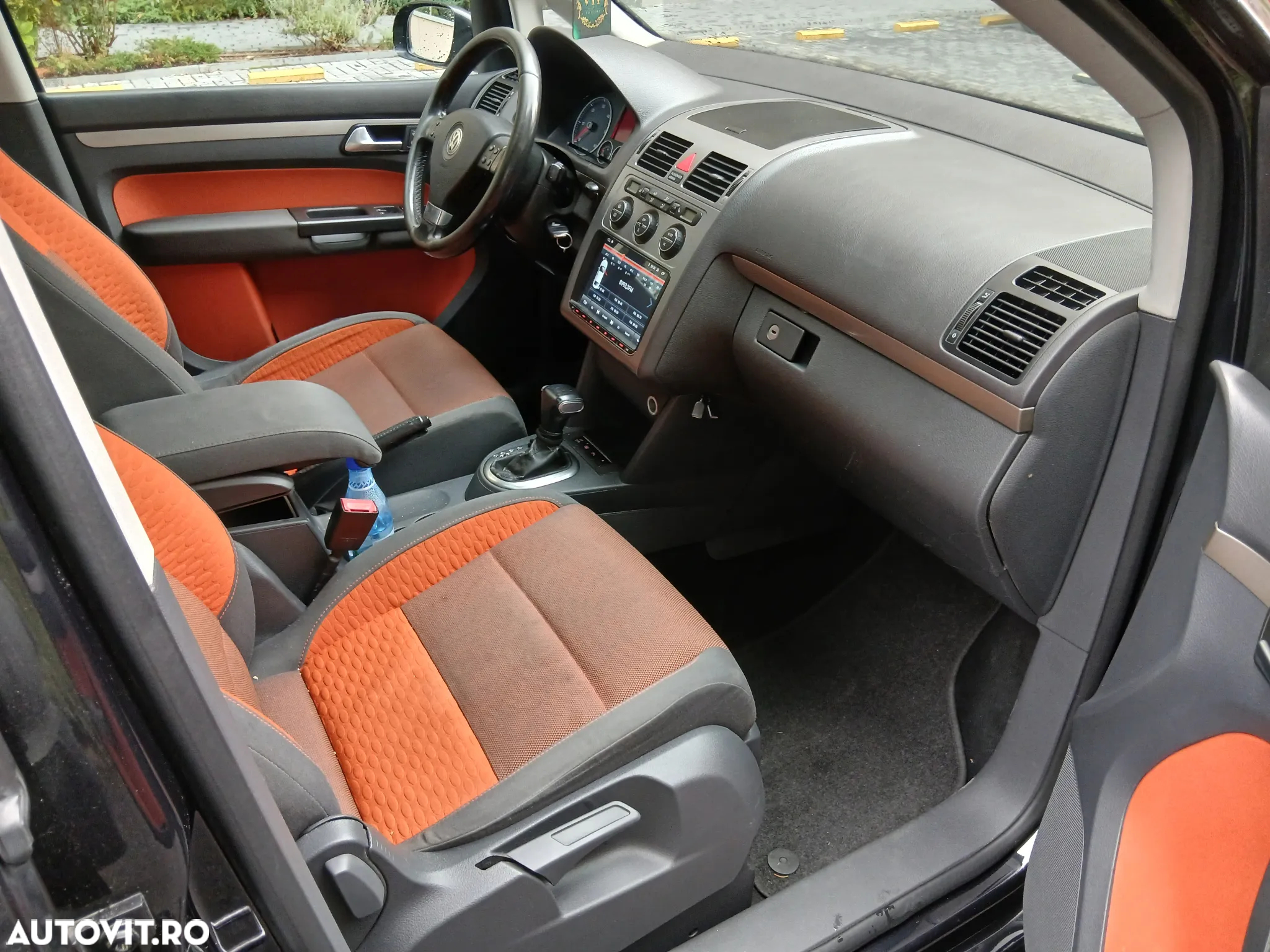 Volkswagen Touran 2.0 TDI DPF DSG Cross - 7