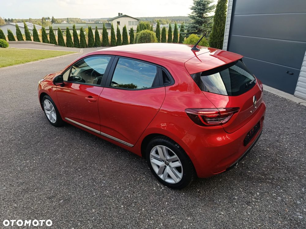 Renault Clio - 11