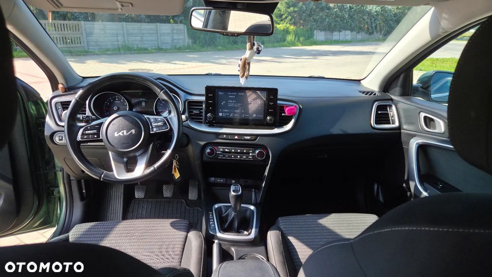 Kia Ceed 1.5 T-GDI M - 22