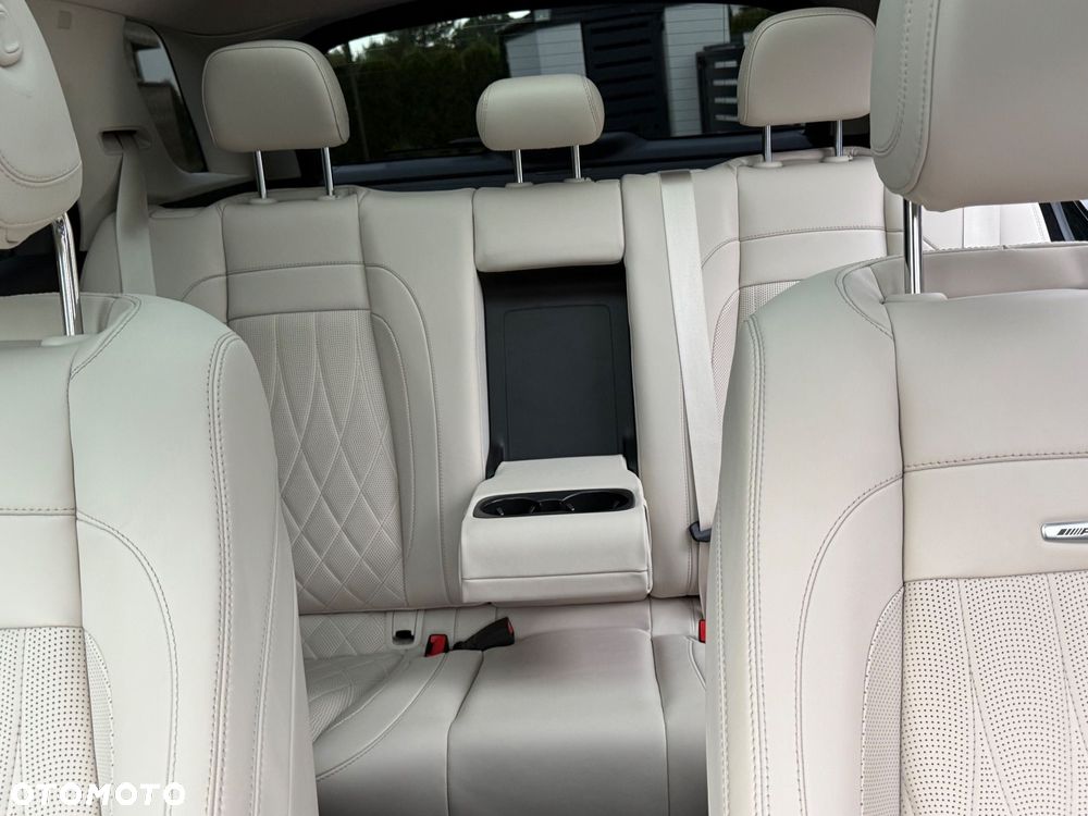 Mercedes-Benz GLE AMG 53 mHEV 4-Matic+ - 28