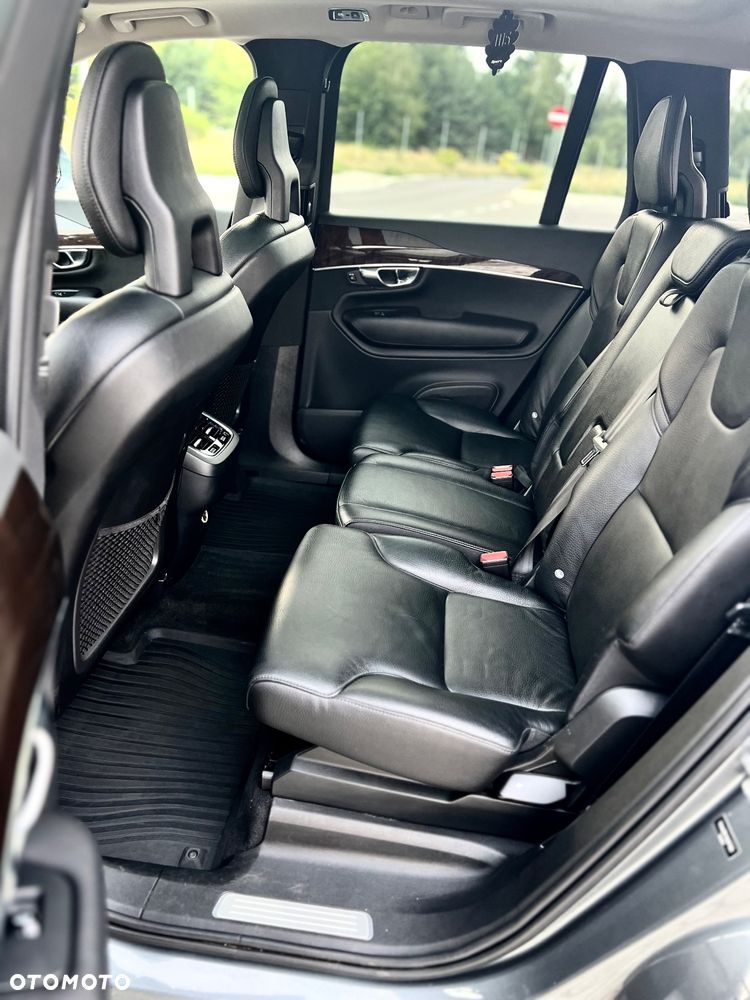 Volvo XC 90 T6 AWD Momentum 7os - 29