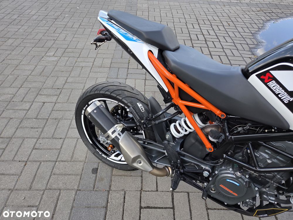 KTM Duke 125 - 34