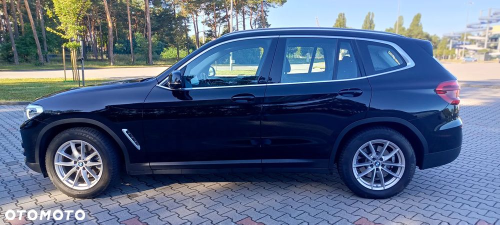 BMW X3 sDrive18d - 12