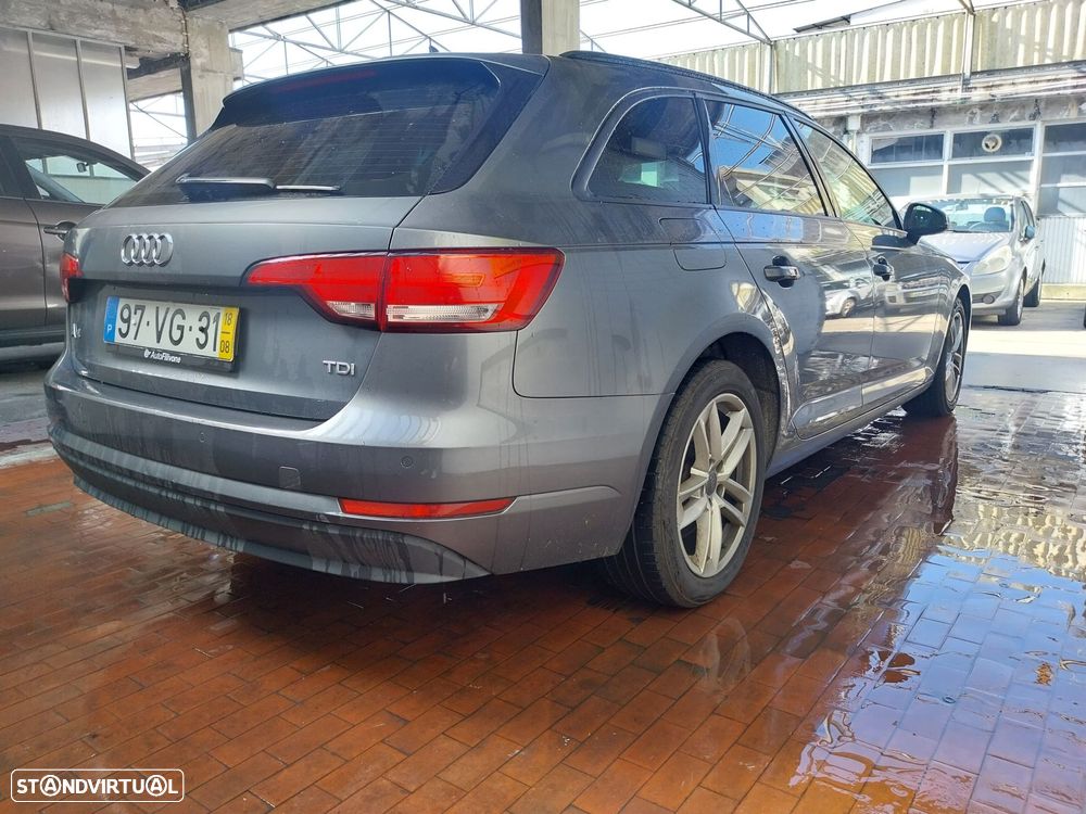 Audi A4 Avant 2.0 TDI S tronic - 12